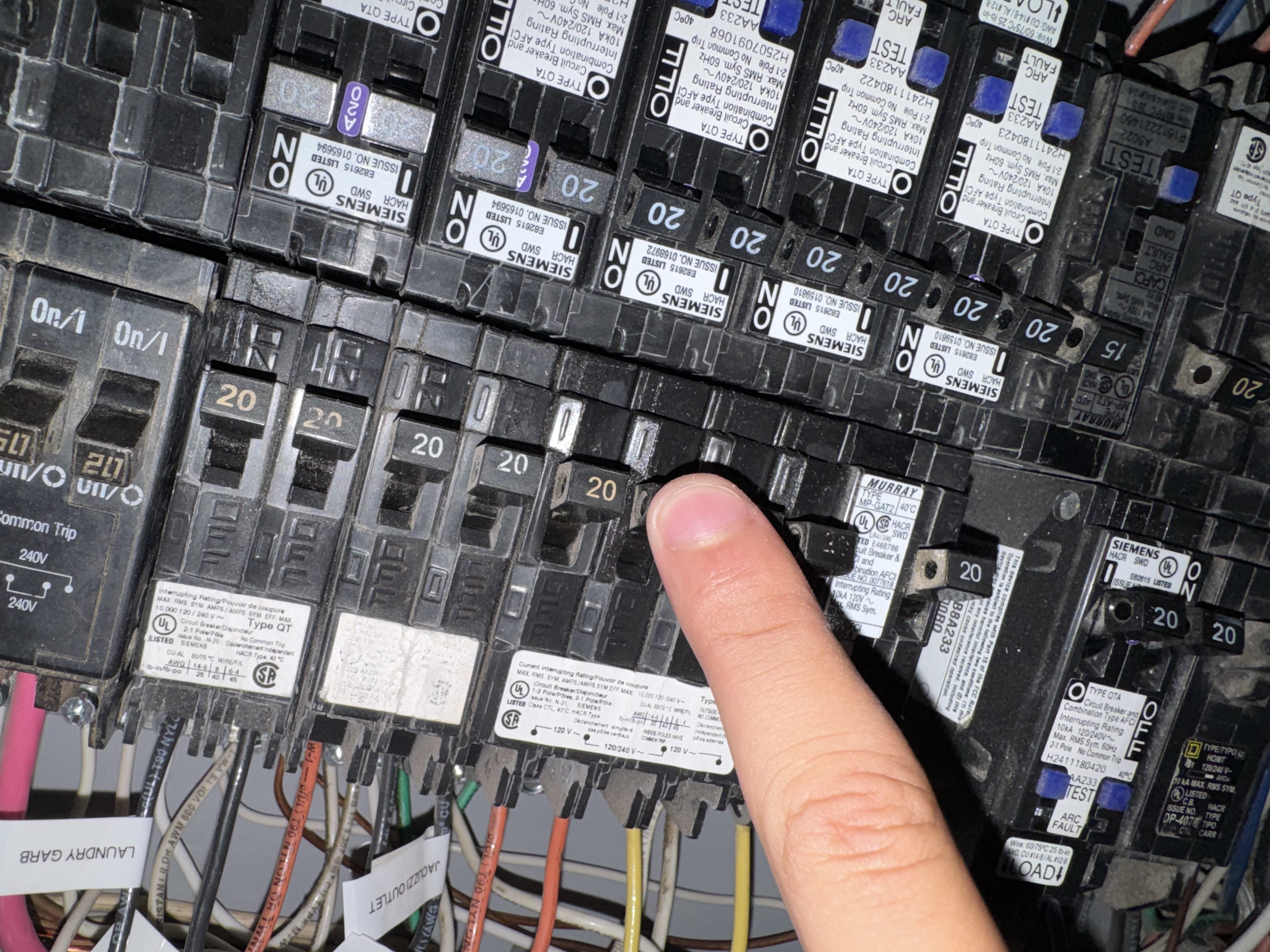 Electrical repair by 4JS Construction